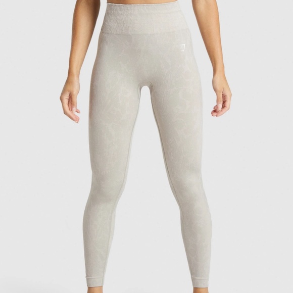 Gymshark Adapt Animal Seamless Butterfly Leggings - Picture 1 of 2